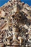 Aufwendige Schnitzereien verzieren eines der alten Stupas, Kakku buddhistische Ruinen, eine Seite von über zweitausend Ziegel und Laterit Stupas, Jahrhundert, Shan State, Myanmar (Birma), Asien stammen soll