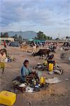 Marché, Jinka, basse vallée de l'Omo, Ethiopie, Afrique