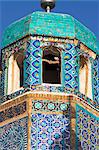 Berühmte weiße Taube in Minarett, Schrein von Hazrat Ali, der ermordet wurde 661, Mazar-I-Sharif, Afghanistan, Asien
