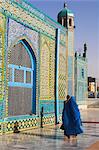 Pèlerins au sanctuaire de Hazrat Ali, qui fut assassinés en 661, Mazar-I-Sharif, Afghanistan, Asie