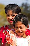 Two girls, Ananda festival, Ananda Pahto (Temple), Old Bagan, Bagan (Pagan), Myanmar (Buyrma), Asia