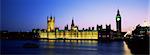 Zeigen Sie über die Themse in der Nacht zu Big Ben und den Houses of Parliament, UNESCO Weltkulturerbe, Westminster, London, England, Großbritannien, Europa an