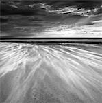 Sand weht über den Strand, Alnmouth, Alnwick, Northumberland, England, Vereinigtes Königreich, Europa
