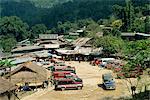 Village moderne du peuple Meo à Chiang Mai, Thaïlande, Asie du sud-est, Asie