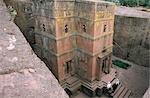 Blick auf den Eingang des Biet Giorgis, Fels geschnitten christliche Kirche, UNESCO Weltkulturerbe, Lalibela, Äthiopien, Afrika