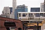 El train sur le système de train surélevé, The Loop, Chicago, Illinois, États-Unis d'Amérique, l'Amérique du Nord