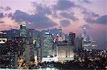 Skyline de l'île de Hong Kong, Causeway Bay, dans la soirée, Hong Kong, Chine, Asie