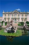 Brunnen vor dem Palast von Queluz in Lissabon, Portugal, Europa