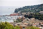 Vue d'angle élevé des bâtiments en bord de mer, Riviera italienne, Santa Margherita Ligure, Gênes, Ligurie, Italie