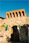 Eingang des Gebäudes, San Gimignano, Provinz Siena, Toskana, Italien