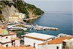 Erhöhte Ansicht einer Stadt, die St.-Anna-Kirche, Marina Grande, Capri, Sorrento, sorrentinische Halbinsel, Provinz Neapel, Region Kampanien