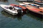 Vue d'angle élevé de bateaux à quai dans un port, la baie de Naples, Naples, Province de Naples, Campanie, Italie