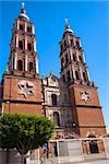 Façade d'une église, Iglesia De San Juan Nuevo, Uruapan, Etat de Michoacan, Mexique
