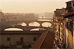 Ponts sur la rivière Arno, Florence, Toscane, Italie, Europe