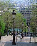 Surplombant les célèbres marches de Montmartre, Paris, France, Europe