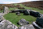 Fondations cabane, enceinte Grimspound, Dartmoor, Devon, Angleterre, Royaume-Uni, Europe