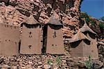 Grain stocke dans le Village de Irelli, escarpement de Bandiagara, région de Dogon, patrimoine mondial de l'UNESCO, Mali, Afrique de l'Ouest, Afrique