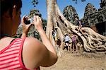 Besucher, die Aufnahmen bei Prasat Ta Som, Tempel von Angkor, Siem Reap, Kambodscha