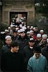 La communauté Hui, les musulmans chinois, arrive à la mosquée pour la prière du vendredi, grande mosquée de Xian, Xian, Xi ' an, capitale de la Province de Shaanxi, Chine