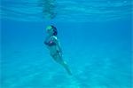 Femme plongée dans la mer rouge, l'île de Giftun, Hurghada, Égypte