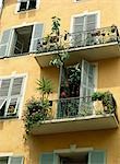 vieux balcons de ville, Nice, france