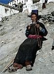 Pilger im Kloster Tikse,, Ladakh, Indien