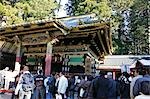 Anbeter, die Warteschlangen an den Toshogu-Tempel, Nikko, Japan