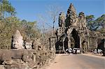 South Gate entrance to Angkor Thom, Angkor, UNESCO World Heritage Site, Siem Reap, Cambodia, Indochina, Southeast Asia, Asia