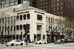 Saks Fifth Avenue auf Michigan Street oder der Magnificent Mile, Chicago, Illinois, Vereinigte Staaten von Amerika, Nordamerika