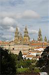 Santiago Cathedral with the Palace of Raxoi in foreground, UNESCO World Heritage Site, Santiago de Compostela, Galicia, Spain, Europe