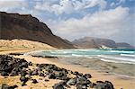 Plage déserte à Praia Grande, îles de Sao Vicente, Cap-vert, Afrique