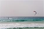 Kite surf à Santa Maria sur l'île de Sal (sel), îles du Cap-vert, Afrique