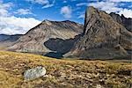 Diviser le lac, Parc Territorial de Tombstone, Yukon, Canada