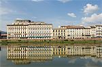 River Arno, Florence (Firenze), Tuscany, Italy, Europe