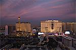 Hotel de Paris et d'autres sur le Strip (Las Vegas Boulevard) près de Flamingo, Las Vegas, Nevada, États-Unis d'Amérique, l'Amérique du Nord