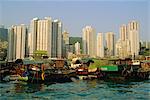 Die schwimmende Stadt Boot Häuser (Sampans), Aberdeen Harbour, Hong Kong Island, Hongkong, China