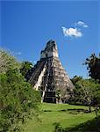 Temple II looking across Great Plaza, Tikal, UNESCO World Heritage Site, Guatemala, Central America