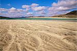 Modèles de sables et vue sur les collines, Seilebost, île de Harris, Hébrides extérieures, Western Isles, Écosse, Royaume-Uni, Europe