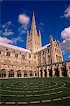 Labyrinthe dans le cloître, cathédrale de Norwich, Norwich, Norfolk, Angleterre, Royaume-Uni, Europe