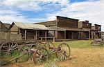 Vieux wagons Ouest, devantures restaurées, maisons et salons de l'époque pionnière du Far West à Cody, Montana, États-Unis d'Amérique, l'Amérique du Nord