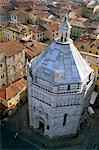 Baptistery, San Giovanni in Corte, Place du Dome, Pistoia, Tuscany, Italy, Europe