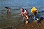 Women by the River Niger, Segou, Mali, Africa