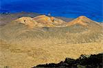 Vue du cône du volcan tiré de la Dehesa, avec la mer, El Hierro, Iles Canaries, Espagne, Atlantique, Europe