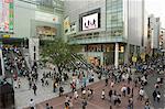 Busy streets at Shinjuku station, Tokyo, Japan, Asia