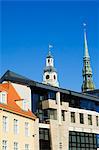 Bâtiment dans le mélange de la vieille et nouvelle architecture, vieille ville, patrimoine mondial de l'UNESCO, Riga, Lettonie, pays baltes, l'Europe du Conseil