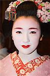 Maiko (Lehrling Geisha), Unterhaltung bei formellen Abendessen, Bankett, Kyoto, Insel Honshu, Japan, Asien