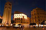 Uhrturm im Ort d'Etoile (Nejmeh Square) bei Nacht, Innenstadt, Beirut, Libanon, Naher Osten