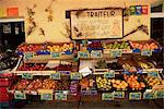 Obst angezeigten externen Shop, Calvi, Korsika, Frankreich, Europa