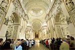 Intérieur de style baroque, St. Eglise Saint-Pierre et Saint-Paul, Vilnius, Lituanie, pays baltes, Europe