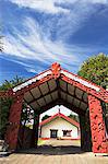 Eingang ein Maori Meeting Hall, Te Poho-o-Rawiri Meeting House, einer der größten Marae in N.Z, Gisborne, Nordinsel, Neuseeland, Pazifik